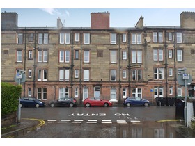 Rossie Place, Abbeyhill, EH7 5SE