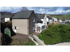 James Place, Pitlochry, PH16 5EY