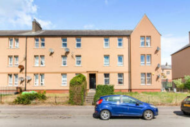 3 bedroom part-furnished flat to rent Kirkton of Auchterhouse