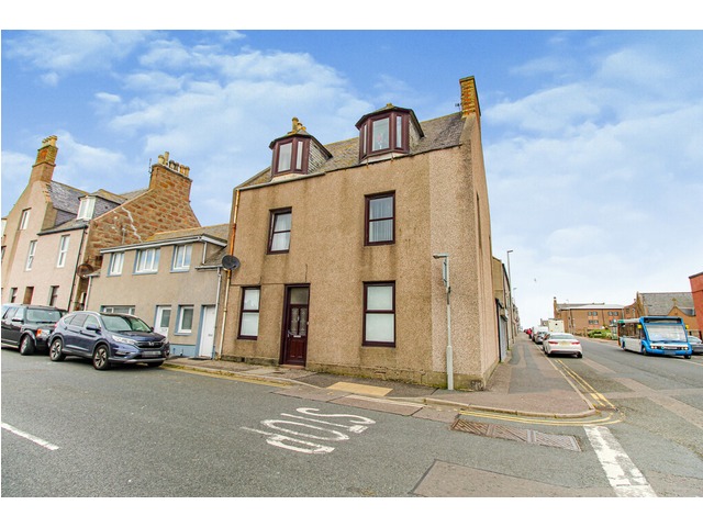 6 bedroom end-terraced house for sale Nether Kinmundy