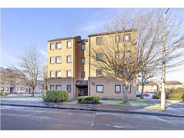 1 bedroom flat  for sale Currie