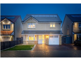 Hare Moss View, Whitburn, EH47 0BF