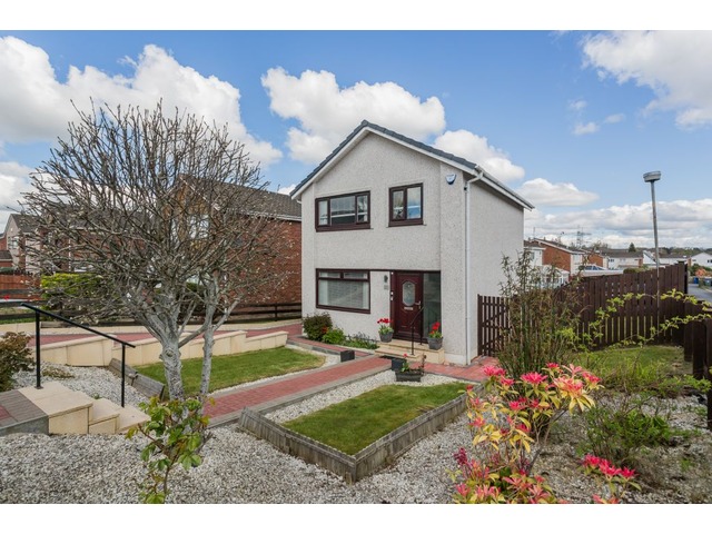 3 bedroom detached house for sale Carriagehill