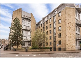 101/15 East London Street, New Town, EH7 4BF