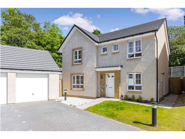 4 bedroom detached house for sale Blairhill