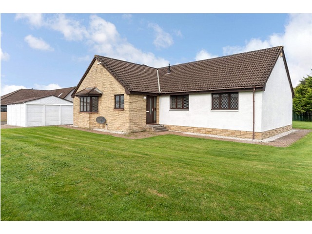 4 bedroom bungalow  for sale Chryston
