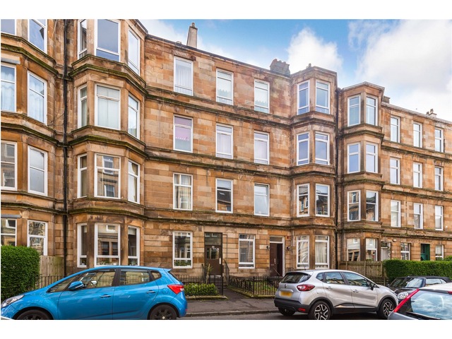 4 bedroom flat  for sale Haghill