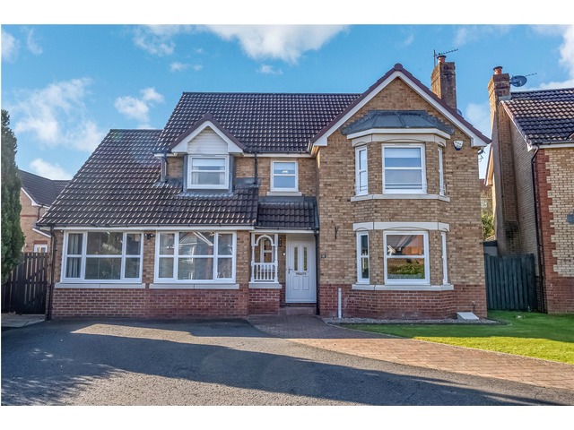 6 bedroom detached house for sale Carriagehill