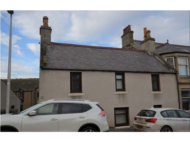 3 bedroom end-terraced house for sale Macduff