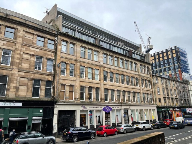 4 bedroom furnished flat to rent Blythswood New Town