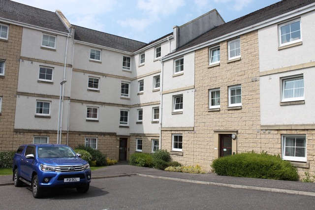 2 bedroom unfurnished flat to rent Rosyth
