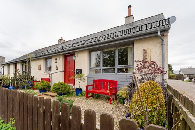 2 bedroom bungalow  for sale Grantown-on-Spey