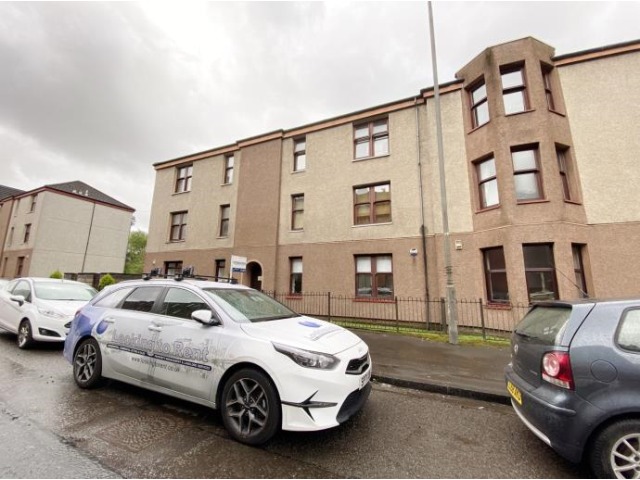 1 bedroom unfurnished flat to rent Scotstoun