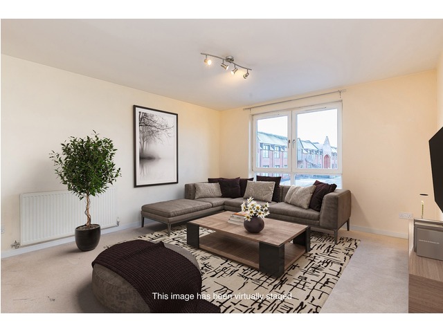 2 bedroom flat  for sale Currie