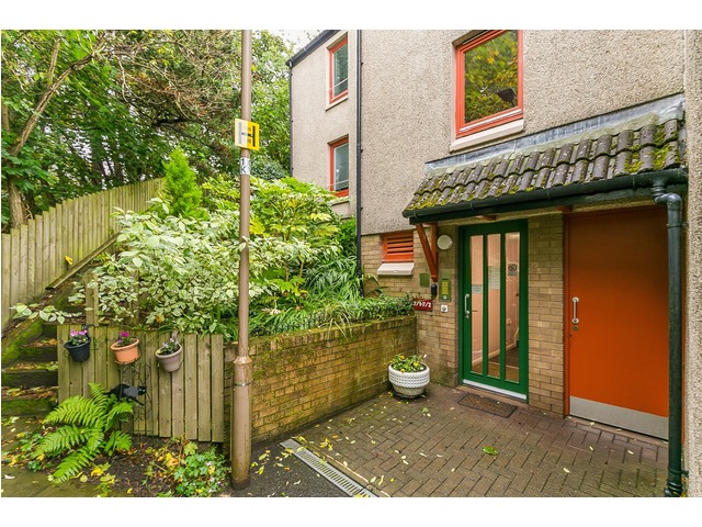 1 bedroom flat  for sale Currie
