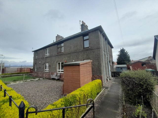 2 bedroom unfurnished flat to rent Auchtermuchty