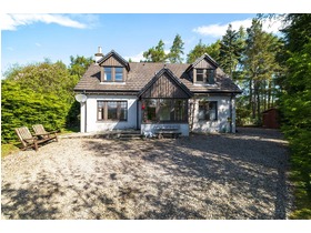 Golf Course Road, Newtonmore, Highland, PH20 1AT