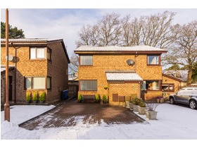 60 Wester Bankton, Livingston, EH54 9DY