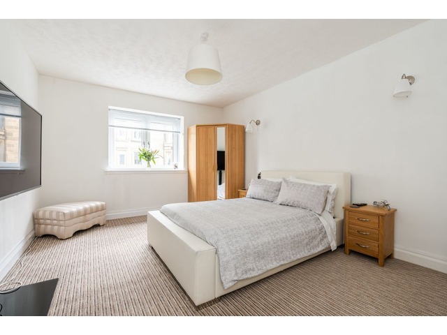 3 bedroom flat  for sale Corstorphine