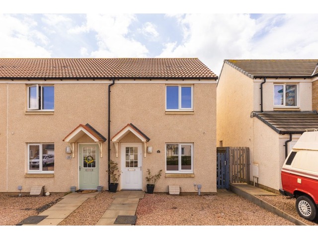 2 bedroom detached house for sale Gifford