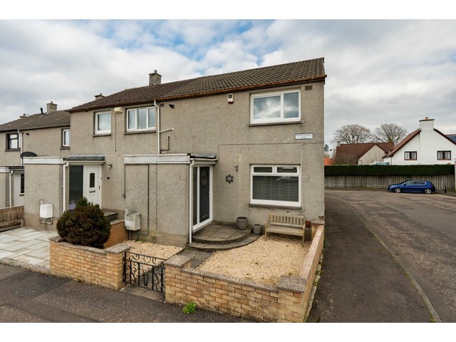 2 bedroom detached house for sale Currie