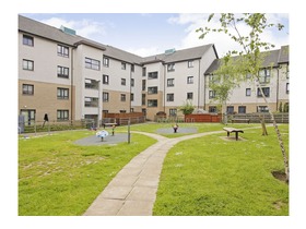 Harvesters Square, Wester Hailes, EH14 3JN