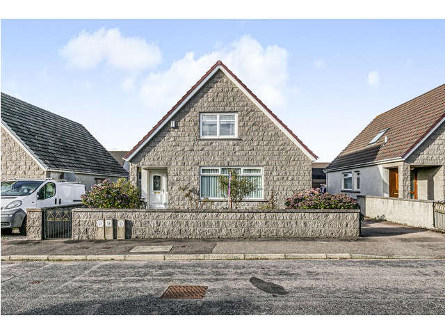 4 bedroom detached house for sale Aberdeen