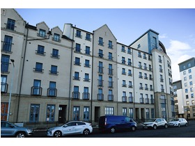 Newhaven Place, Newhaven, EH6 4TG