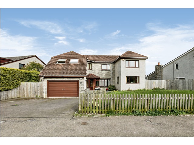 5 bedroom detached house for sale Cowie