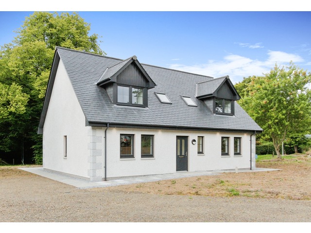 3 bedroom detached house for sale Hillhead of Mountblairy