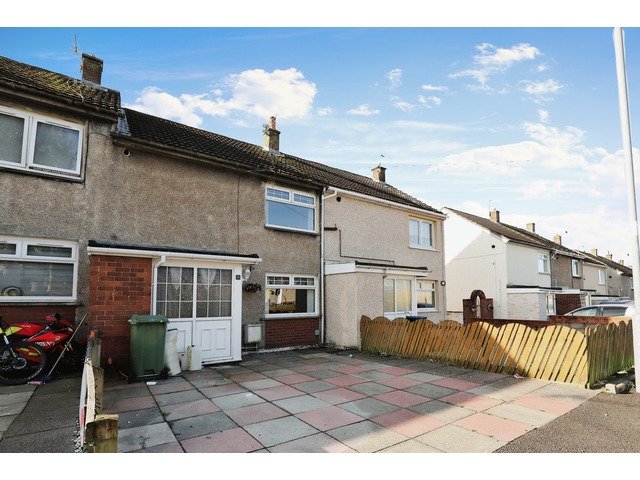 2 bedroom terraced house for sale Lugar