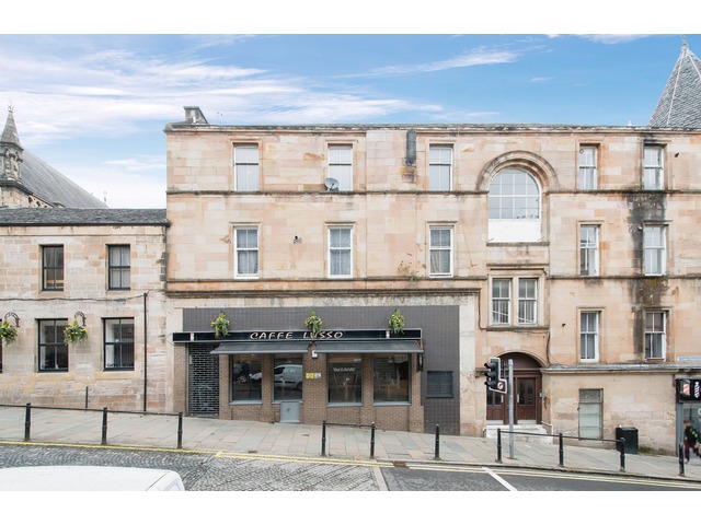 3 bedroom flat  for sale Carriagehill
