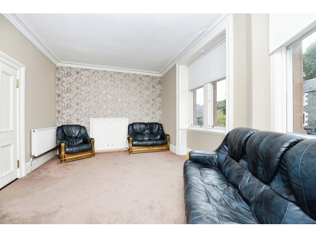 4 bedroom flat  for sale Bowshank