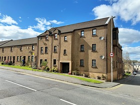 Dunlop Place, Strathaven, ML10 6LW
