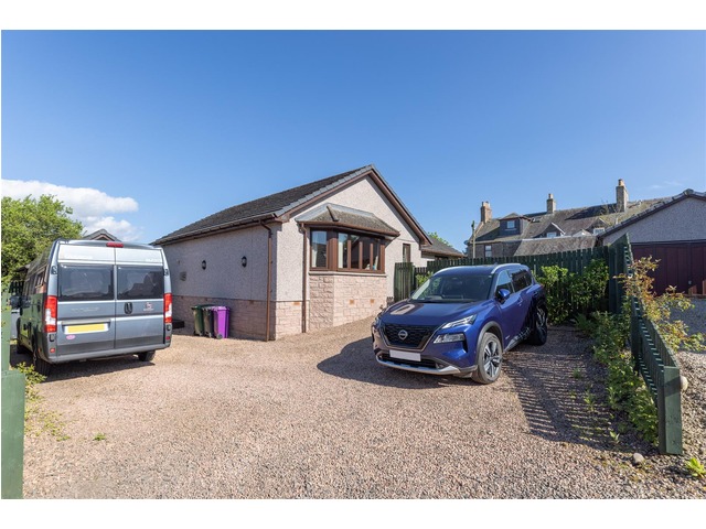 4 bedroom detached house for sale Cortachy