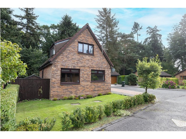 3 bedroom detached house for sale Huntingtower Haugh