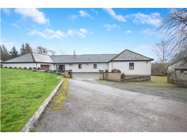 4 bedroom detached house for sale Nethanfoot