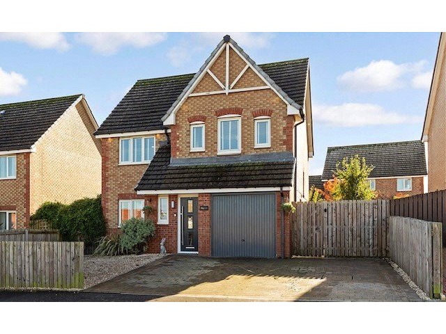 4 bedroom detached house for sale Gatehead