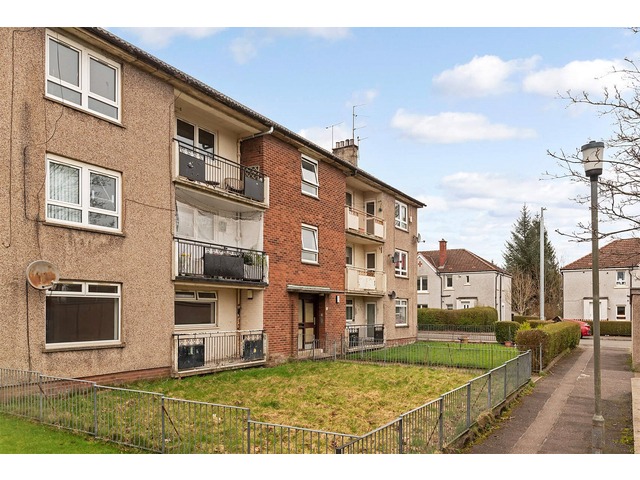 3 bedroom flat  for sale High Knightswood