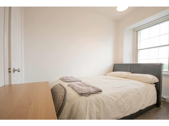 8 bedroom furnished flat to rent Meadowbank