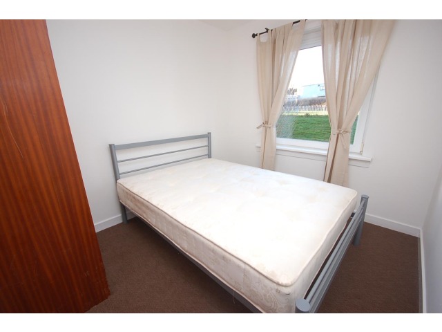 4 bedroom furnished flat to rent