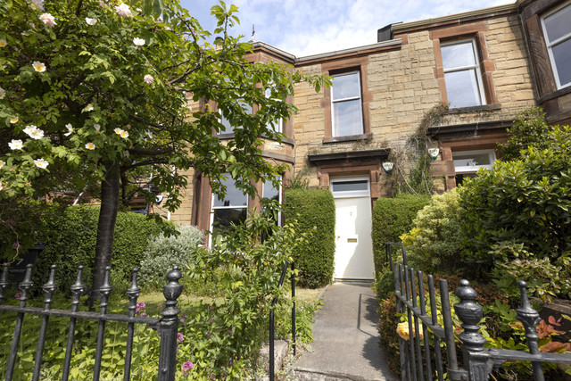 4 bedroom terraced house for sale The Braids