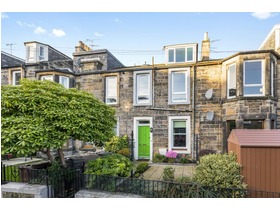17 Lindean Place, Leith Links, EH6 8AY
