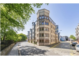 3/8 East Cromwell Street, The Shore, Leith, EH6 6HF