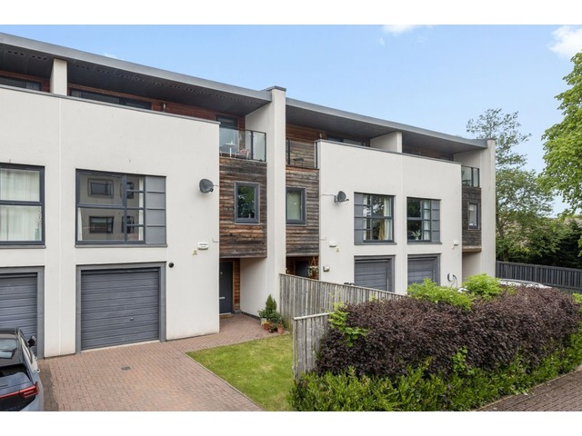 5 bedroom townhouse  for sale Corstorphine