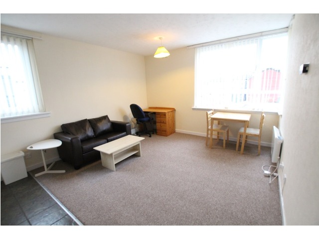 1 bedroom furnished flat to rent Kelvinside