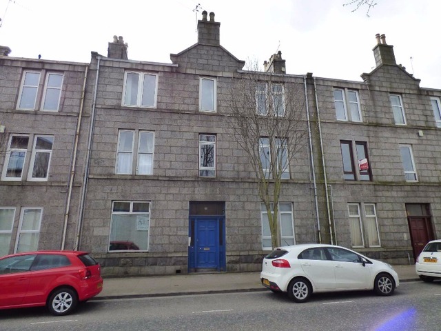 2 bedroom part-furnished flat to rent Aberdeen