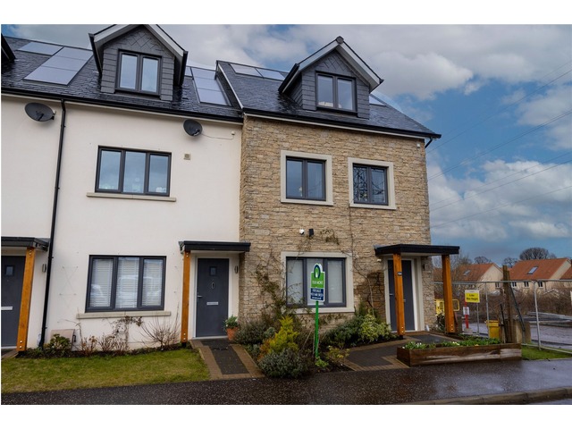 4 bedroom end-terraced house for sale Millerhill