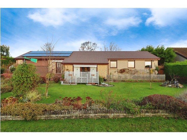 4 bedroom bungalow  for sale Cairneyhill