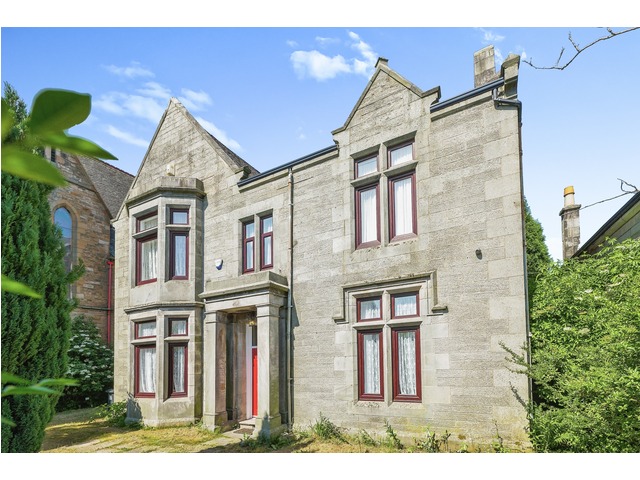 4 bedroom detached house for sale Silvertonhill